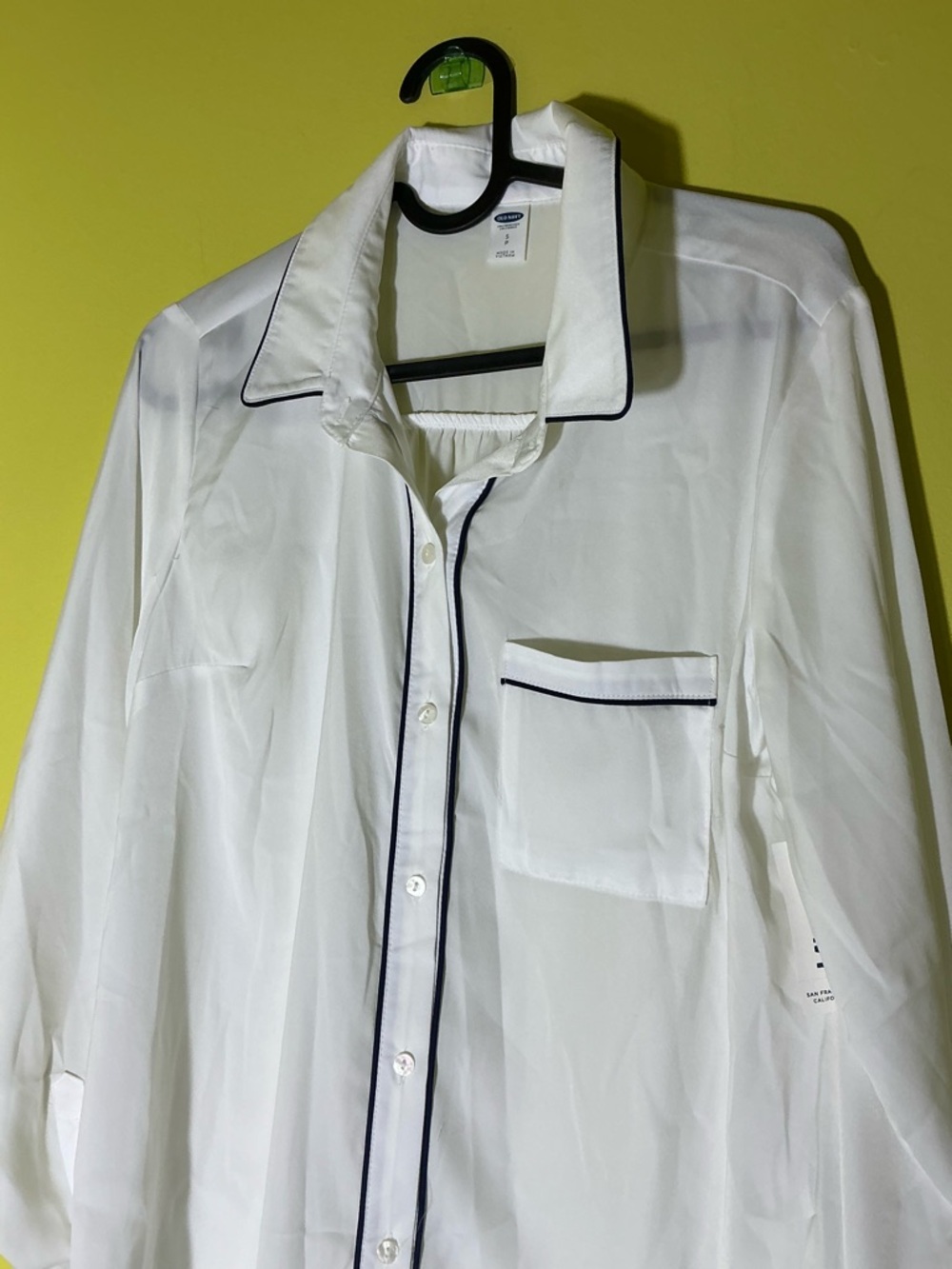 White Button-Up Blouse with Black or maybe dark blue Piping